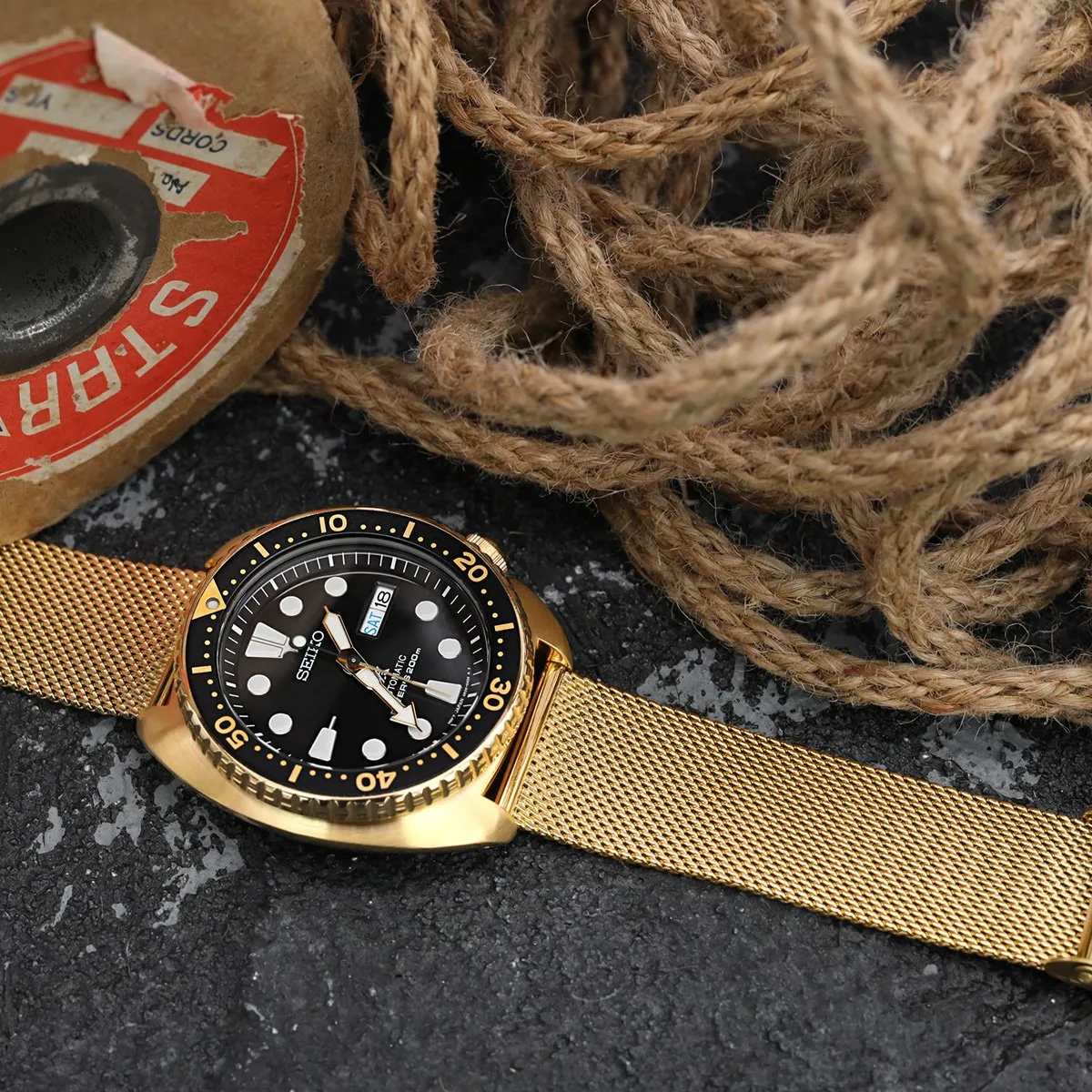 Classic Superfine Wire Mesh Band, Polished IP Gold