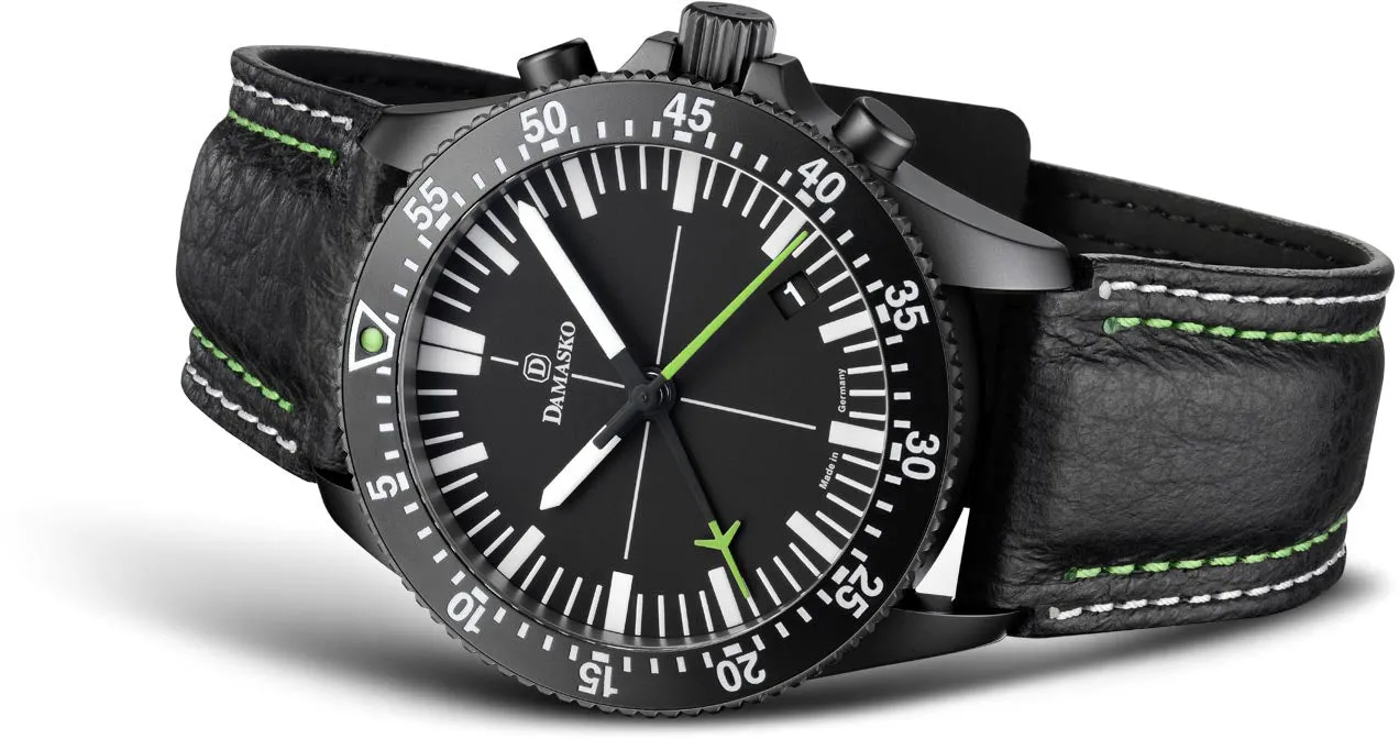 DAM Watch DC82 Black Green Leather Pin