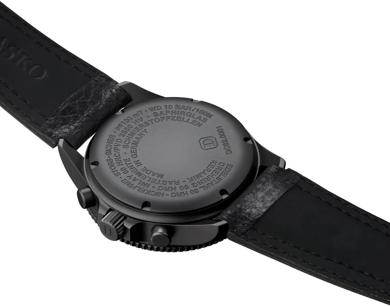 DAM Watch DC82 Black Green Leather Pin